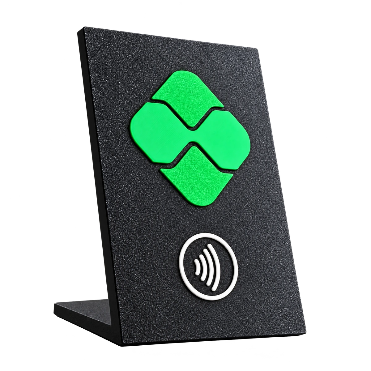 Placa NFC Pix preta, com símbolo Pix verde e marcação NFC.